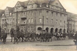 Funeral procession of Clarence M. Cutler